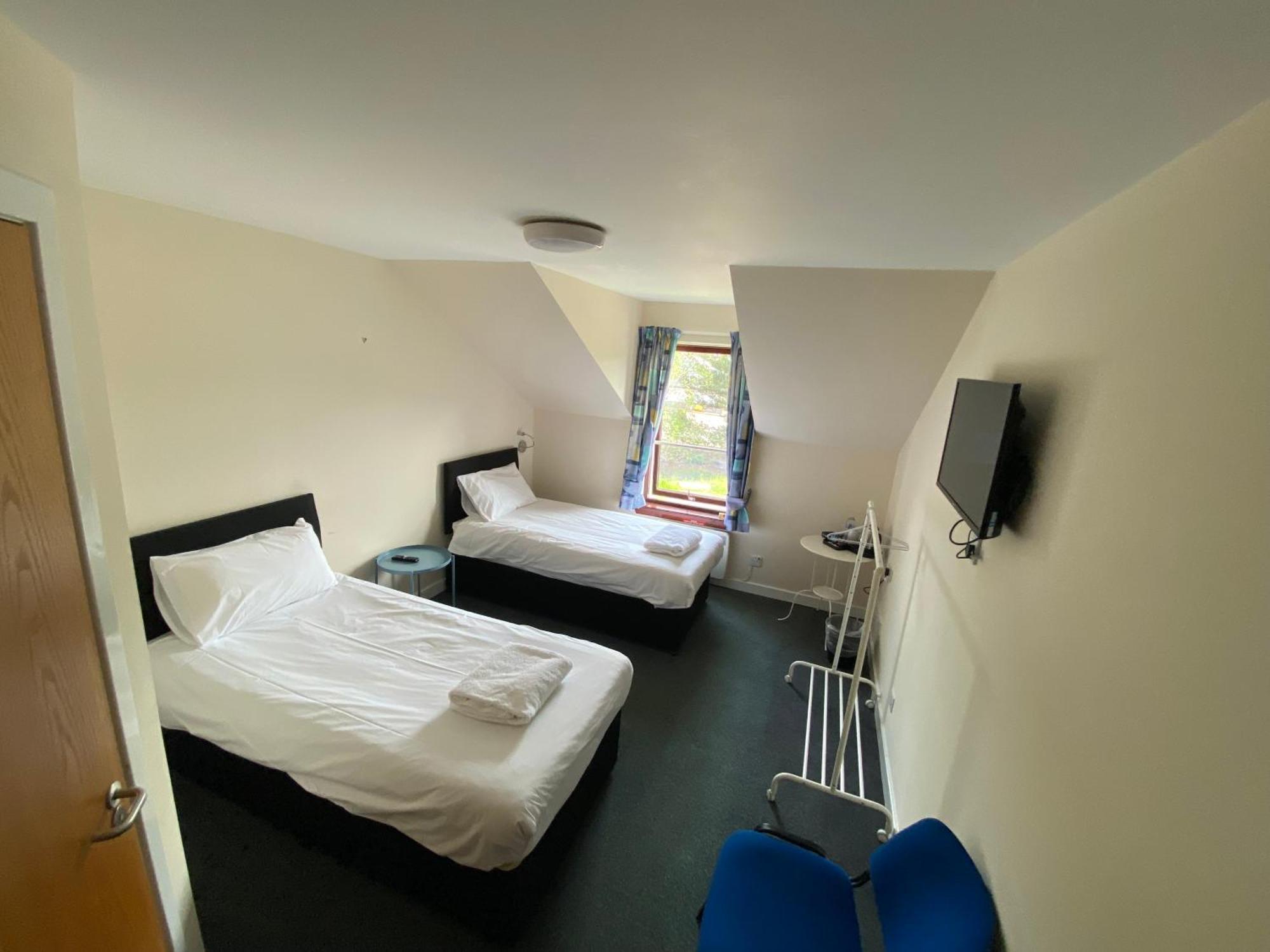 Waterfront Lodge - Accommodation Only Fort William Bilik gambar