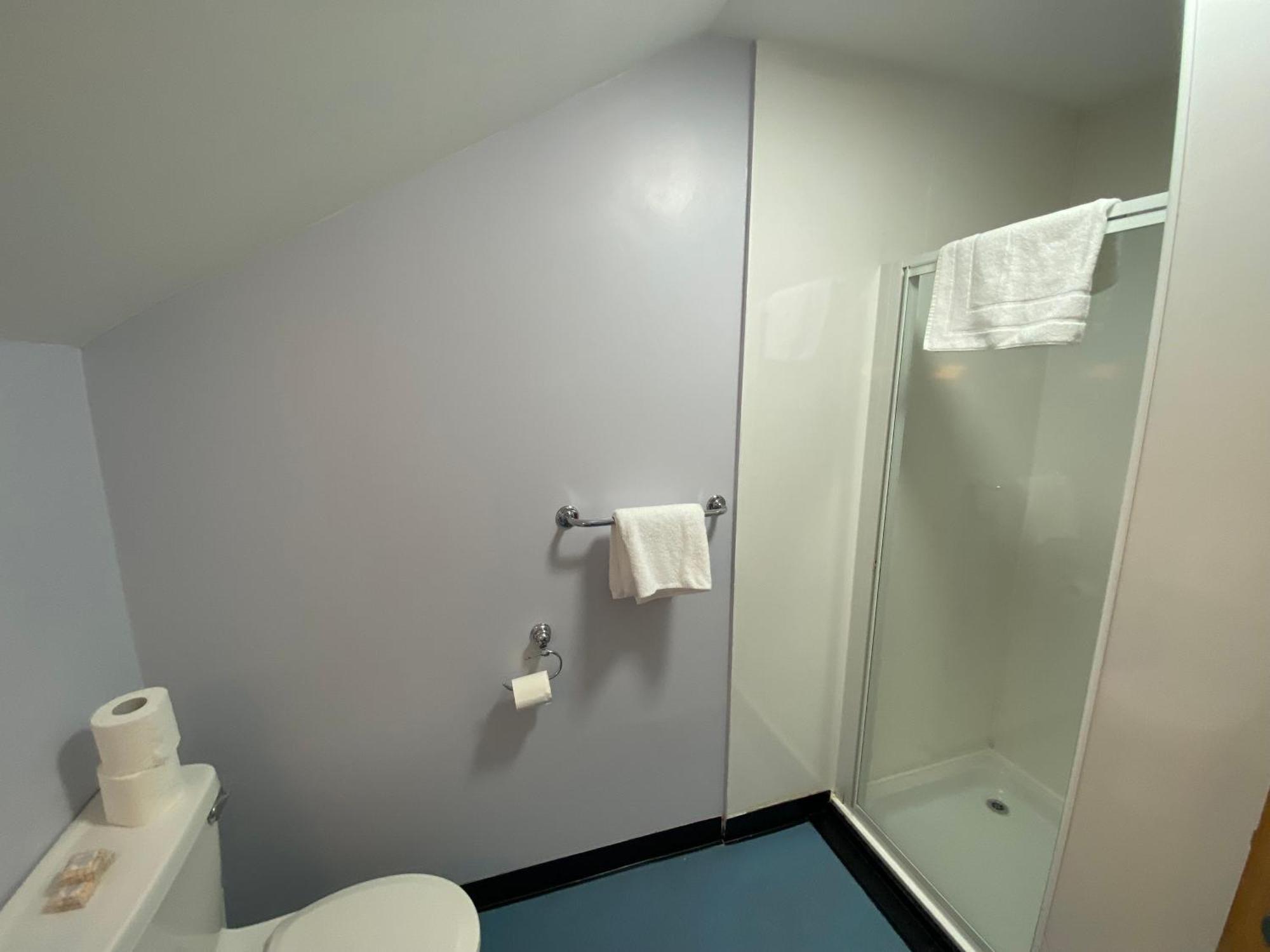 Waterfront Lodge - Accommodation Only Fort William Bilik gambar