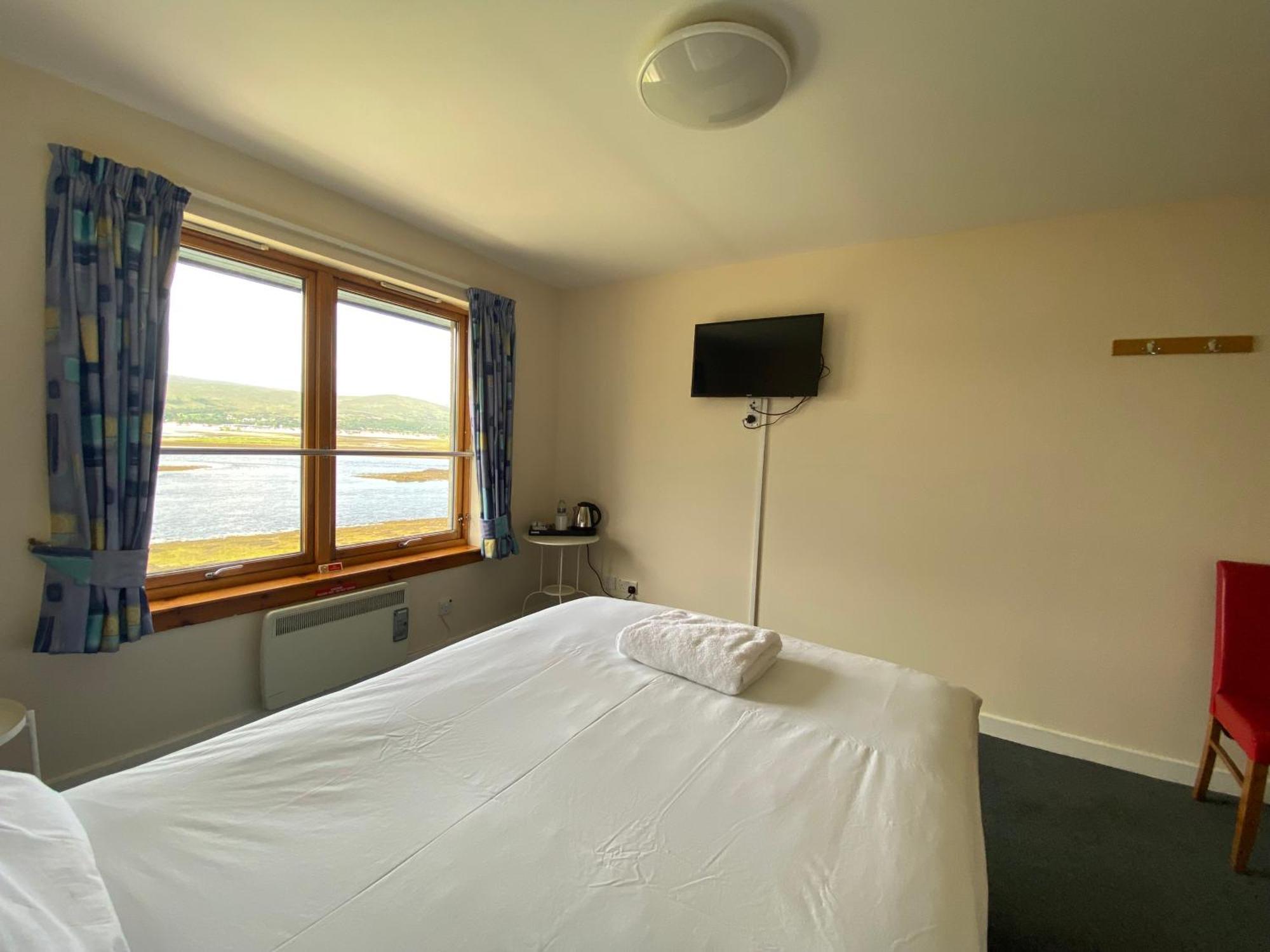 Waterfront Lodge - Accommodation Only Fort William Bilik gambar