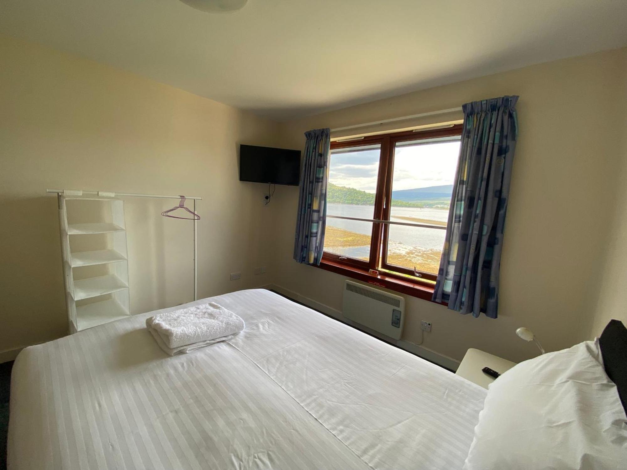 Waterfront Lodge - Accommodation Only Fort William Bilik gambar