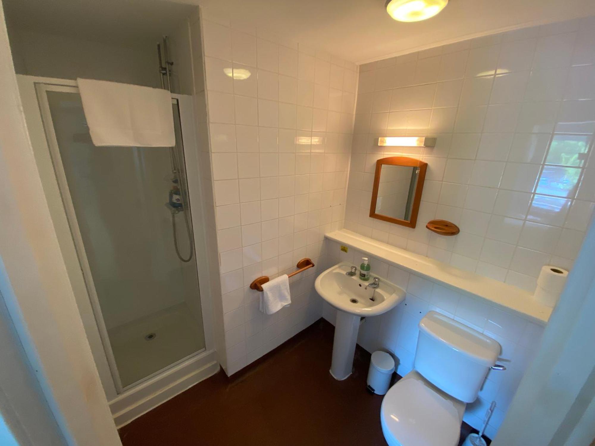 Waterfront Lodge - Accommodation Only Fort William Bilik gambar